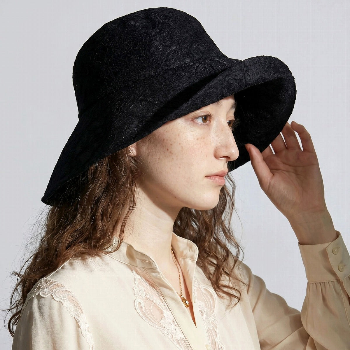 アシーナニューヨーク つば広ハット ブラック | Athena New York Annette