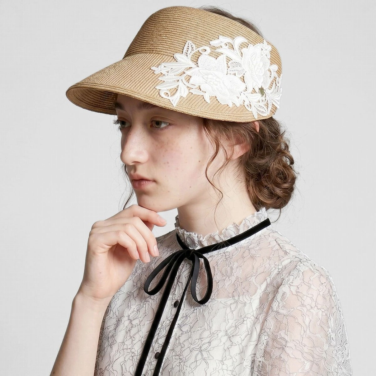 アシーナニューヨーク サンバイザー タンホワイト | Athena New York Amelia Visor